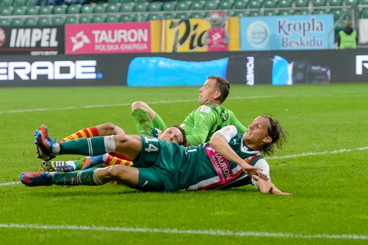 Koszmarny uraz piłkarza Jagiellonii. Pawłowski złamał nogę