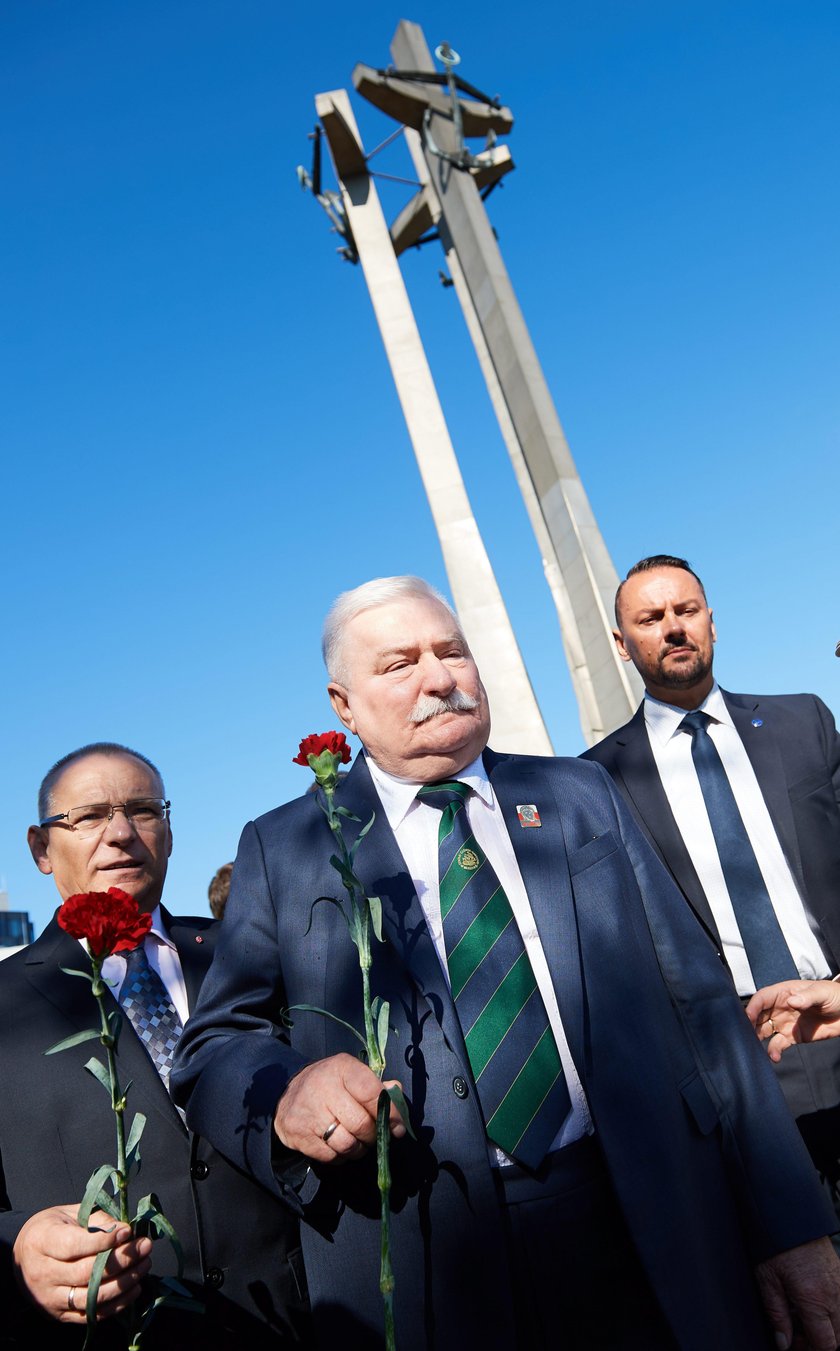 Wałęsa poda rękę Kaczyńskiemu. Stawia jeden warunek