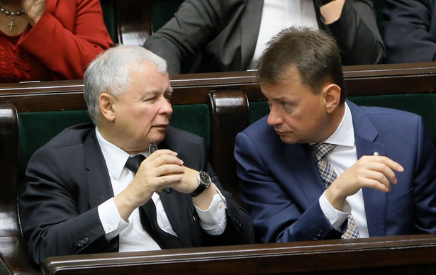 Mariusz Błaszczak i Jarosław Kaczyński. Fot. PAP/ PAweł Supernak