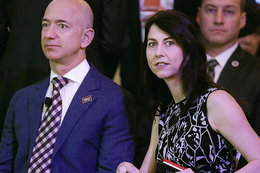 The incredible career of Jeff Bezos' wife MacKenzie, an acclaimed novelist who went from early Amazon employee to half of the richest couple in the world