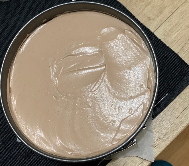 Nepečený čokoládový cheesecake.