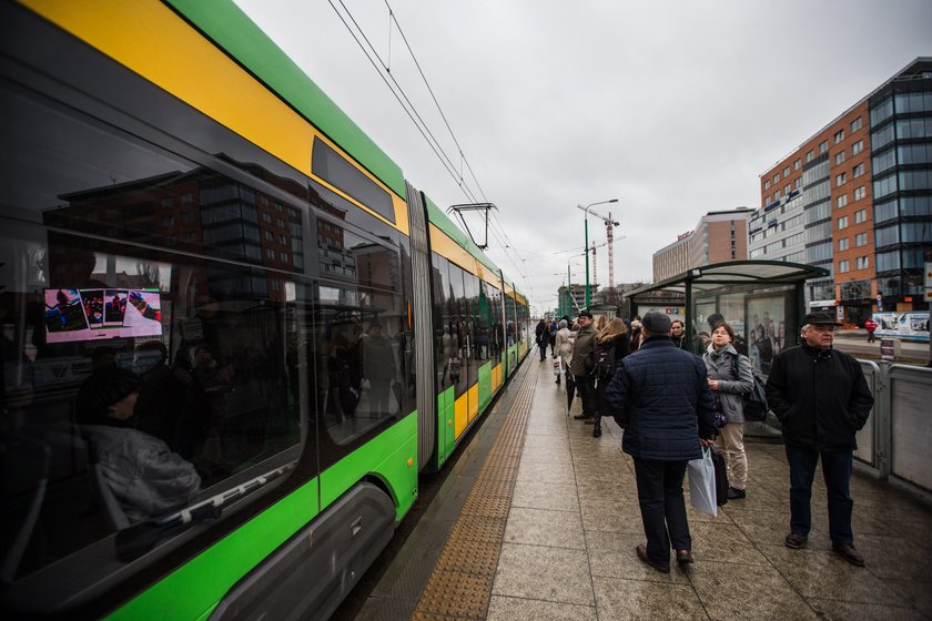 Pasażerowie krytykują program lojalnościowy PEKA