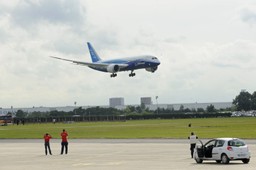 Polscy piloci uczą się latać na Dreamlinerach