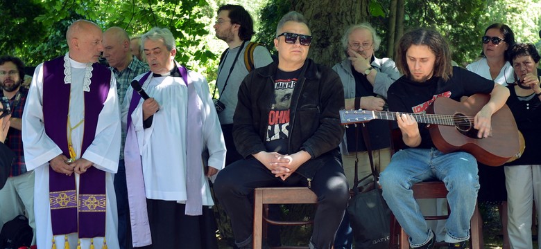 Marek Nowakowski pochowany na Powązkach. Na pogrzebie śpiewał Muniek Staszczyk