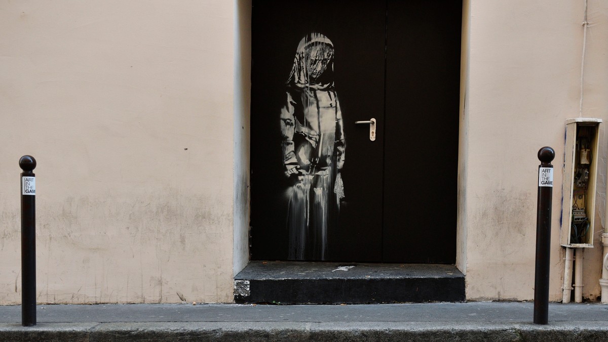 Skradziono pracę Banksy'ego. Była hołdem dla ofiar ataku w Bataclan