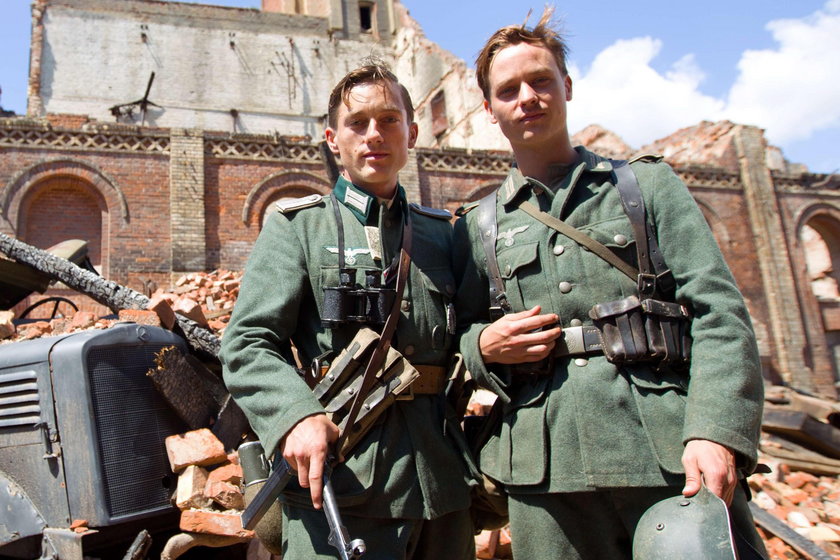 Żołnierze AK pozywają ZDF za serial "Nasze matki, nasi ojcowie"