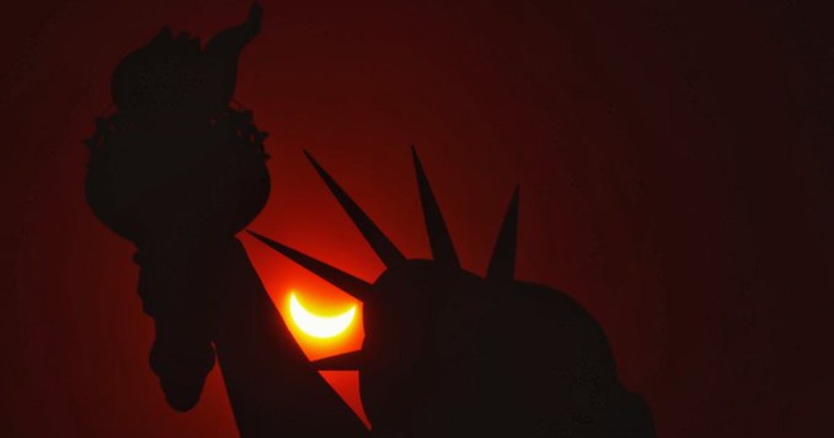 Relive the 2024 solar eclipse with these 15 spectacular photos - Vimarsana News