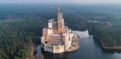 Prokurator odwołuje się od decyzji wojewody ws. budowy zamku w Stobnicy