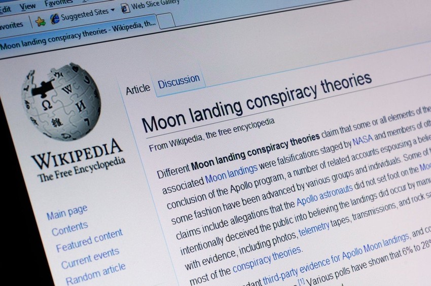 Internet je pun teorija zavere