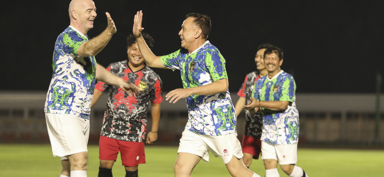 Oburzenie w Indonezji po meczu z udziałem szefa FIFA. Co zrobił?