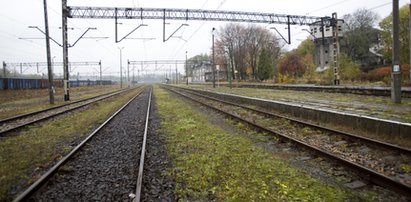 Tragedia na torach w Tarnowie. Mężczyzna wpadł pod pociąg