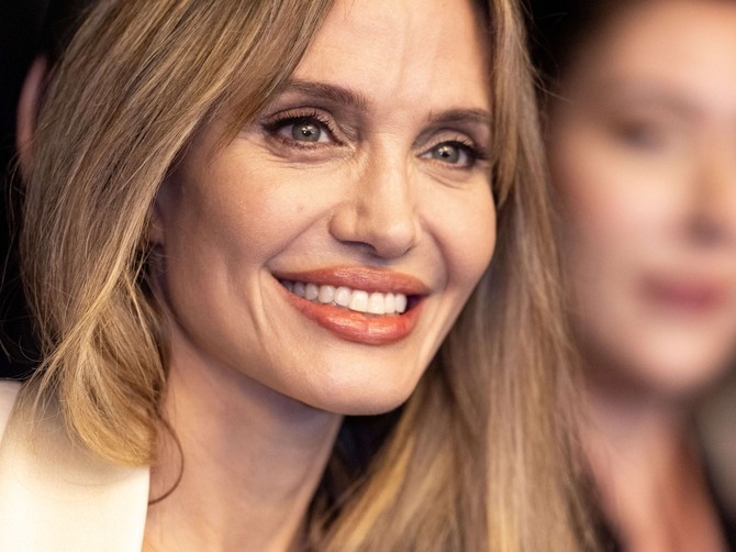 Anđelina Džoli