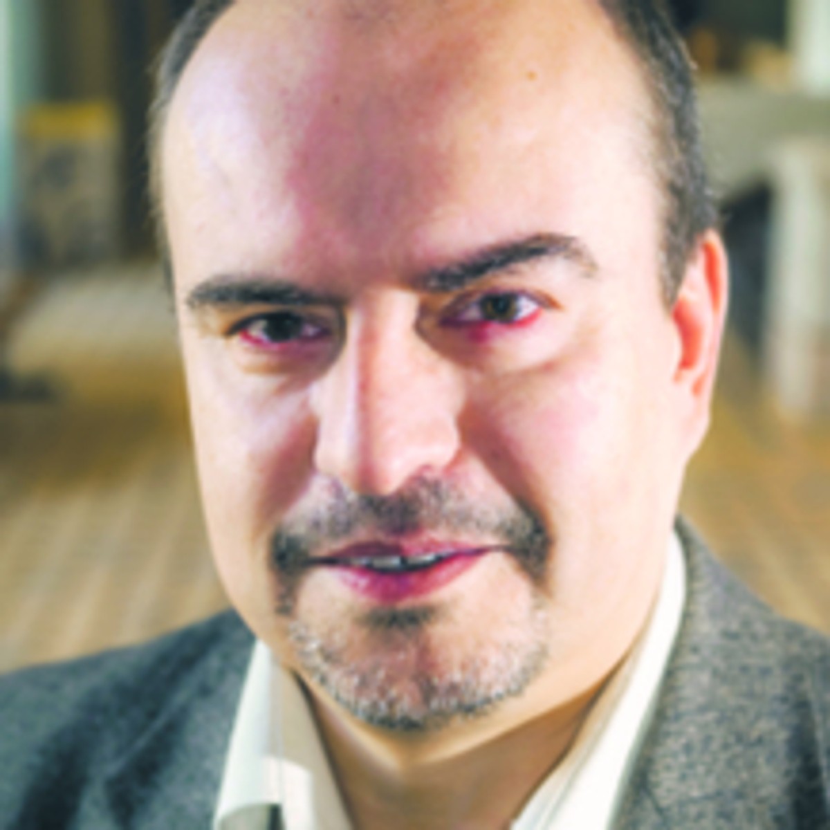 Andrzej Bukowski dr hab. socjologii, adiunkt w Instytucie Socjologii Uniwersytetu Jagiellońskiego. Zajmuje się socjologią władzy i polityki, zagadnieniami demokracji lokalnej. Interesuje go socjologia miasta, ruchów i ideologii miejskich. Jest autorem m.in. książki „Region tradycyjny w unitarnym państwie w dobie globalizacji. Przypadek Małopolski”. Obecnie bierze udział w projekcie w ramach Europejskiego Funduszu Społecznego „BRing. Nauki społeczne dla gospodarki”, realizowanym przez Wyższą Szkołę Europejską im. ks. Józefa Tischnera w Krakowie