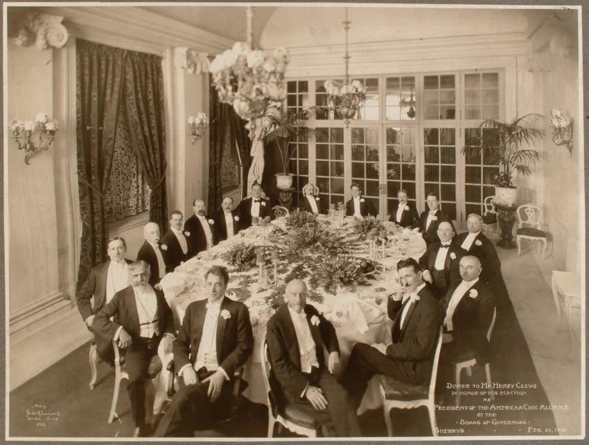 Nikola Tesla na večeri kao deo visokog društva Njujorka