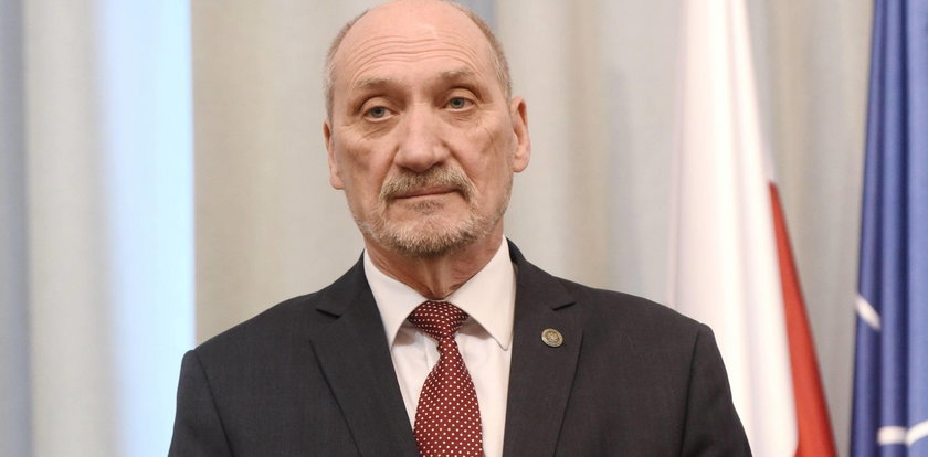 Macierewicz przyjmował "przyjaciela Rosji". Janniger broni szefa