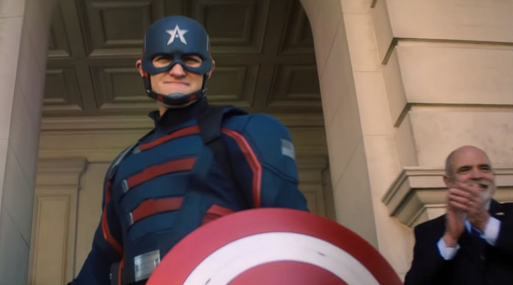 Megjött az új Amerika Kapitány, John Walker (Wyatt Russell) azonban egyelőre nem tud felérni Steve Rogers örökségéhez / Fotó: Marvel Entertainment