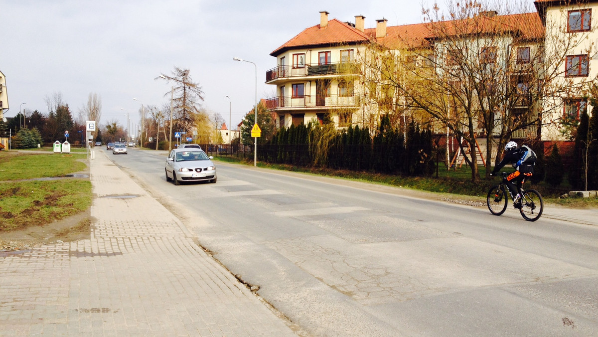 W niedzielę zostanie zamknięta ulica Parafialna we Wrocławiu na odcinku od skrzyżowania z Kutrzeby i Kurpiów do ronda przy ul. Grota Roweckiego. Do końca wakacji droga na Ołtaszynie ma zostać zmodernizowana. Na czas robót mieszkańcy będą musieli liczyć się ze sporymi utrudnieniami.