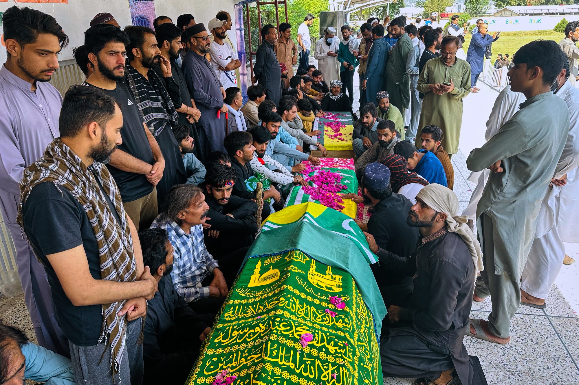  Protesty v Pakistane na hranici s Indiou si vyžiadali najmenej deväť obetí.