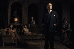 Losy rodu Gettych oraz Donald Sutherland i Hilary Swank w nowym serialu HBO "Trust"