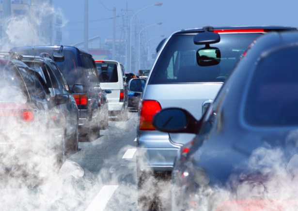 Niektórym smog jest na rękę. Tak obrotni bogacą się na brudnym powietrzu