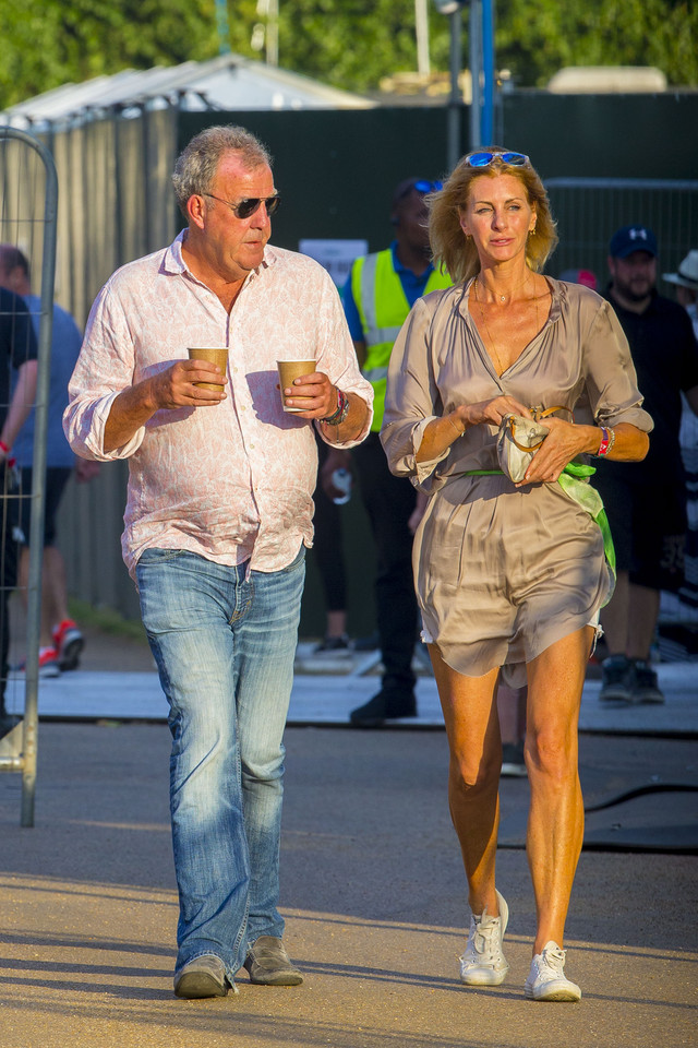 Jeremy Clarkson i Lisa Hogan