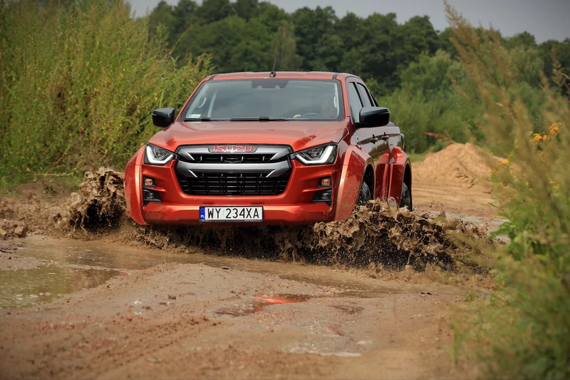 Isuzu D-Max Arctic Truck AT 35 (2022 r., 3. generacja)