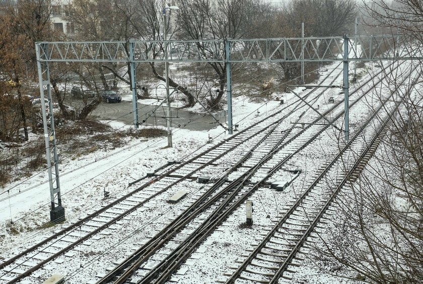 Drogowcy zbudują przejście nad torami