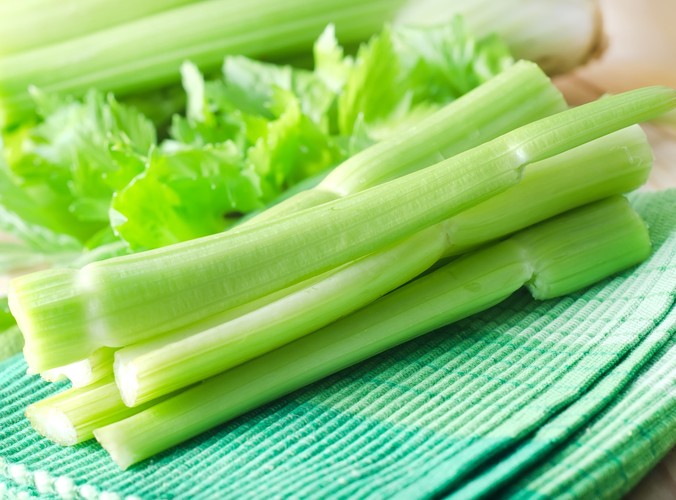 Co zjeść, by na dłużej odzyskać świeży oddech?