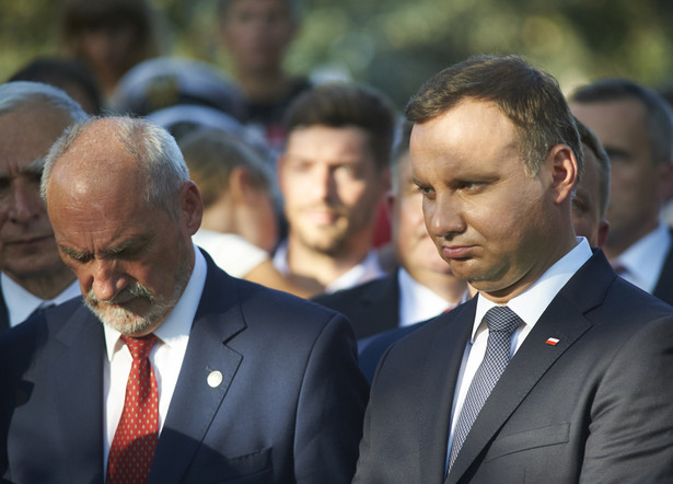 Prezydent Andrzej Duda i minister obrony Antoni Macierewicz