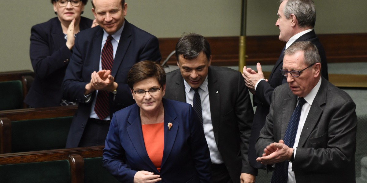 Premier Szydło może się cieszyć