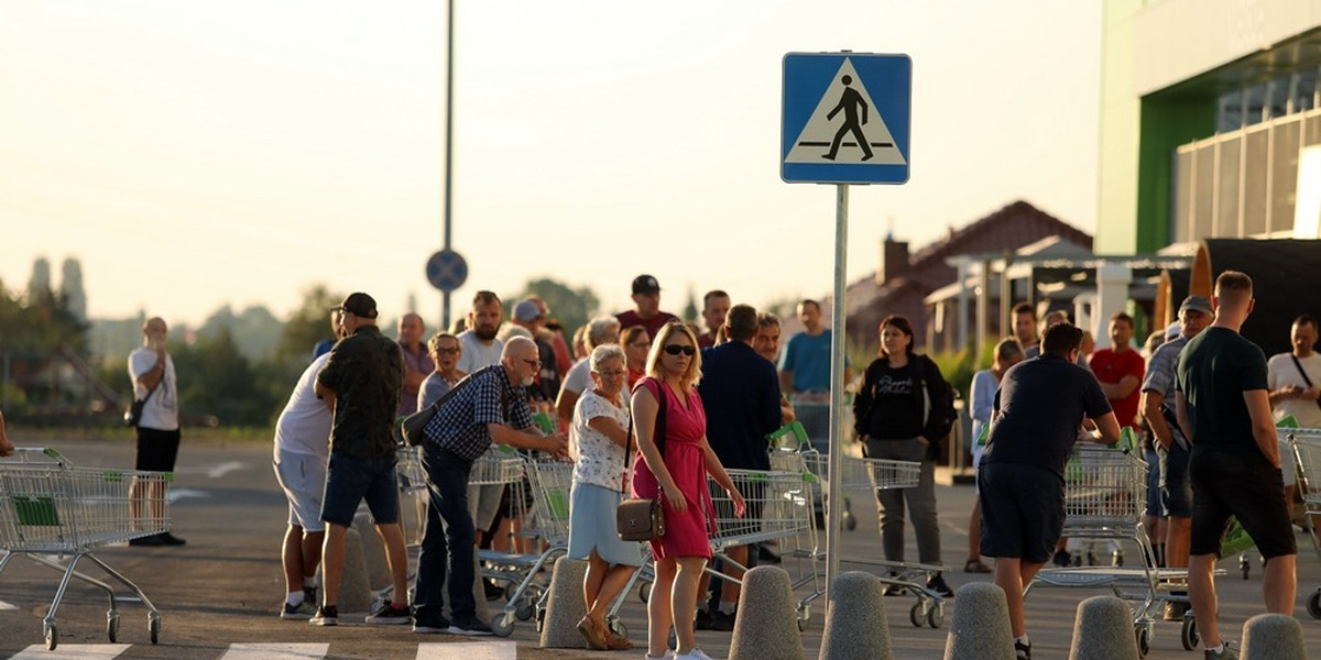 Wielka obniżka w znanej sieci. Klienci się rzucą? 