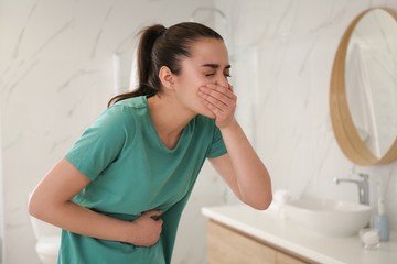 májgyulladás, hepatitisz, hányinger, tünet