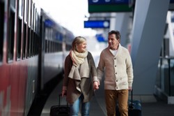 Prezent od rządu dla seniorów. Bilety na PKP Intercity za 1 zł