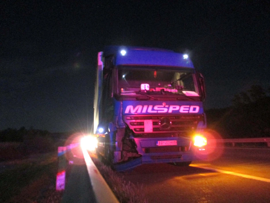 Dvojica pripadnika vojske Srbije poginula kada je na njih naleteo šleper