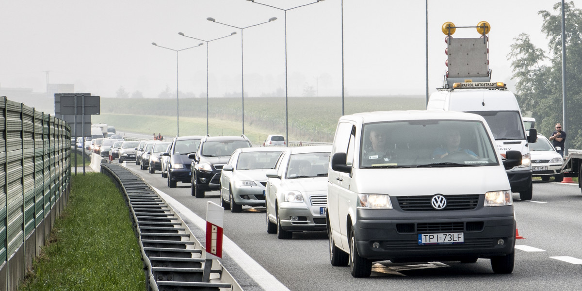 Zderzenie tira i 10 samochodów osobowych na A-4 w Gliwicach.