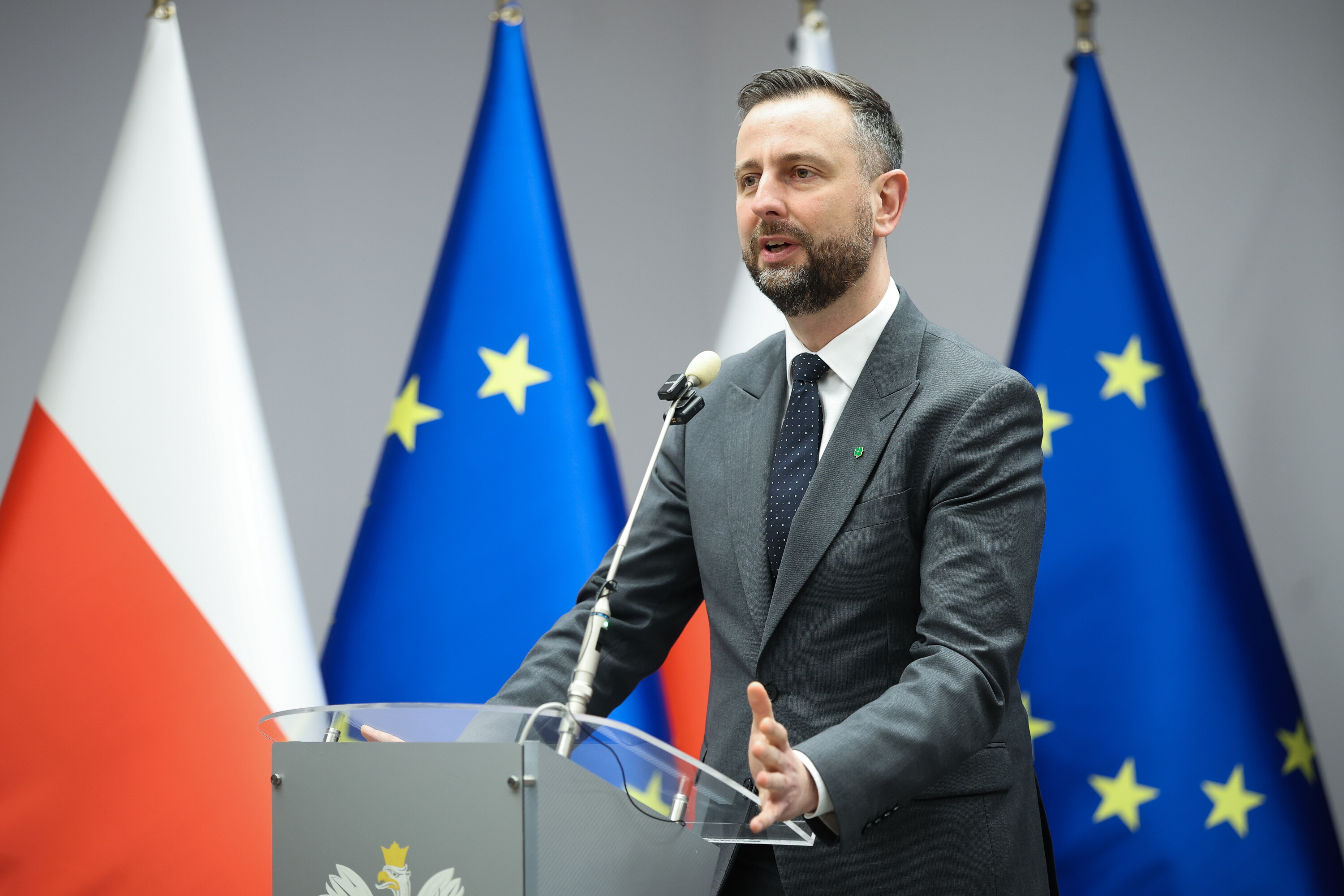 Po słowach Nawrockiego: Kosiniak-Kamysz za polskimi zdolnościami badawczymi w zakresie broni jądrowej