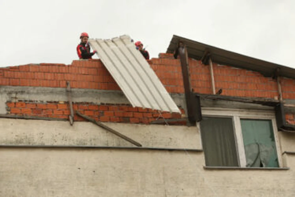 Šamac, popravka krovova