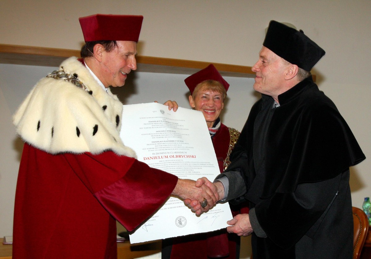 Daniel Olbrychski uhonorowany doktoratem honoris causa