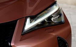 Lexus UX ostro tanieje. Nie tylko cena i silnik 2.0 robią wielką różnicę