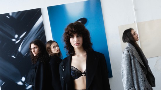 A KATA SZEGEDI márka kortárs művésszel együtt mutatta be új kollekcióját