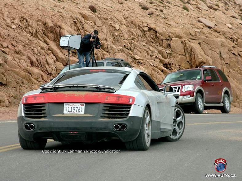 Zdjęcia szpiegowskie: Audi R8 podczas kręcenia reklamy w USA