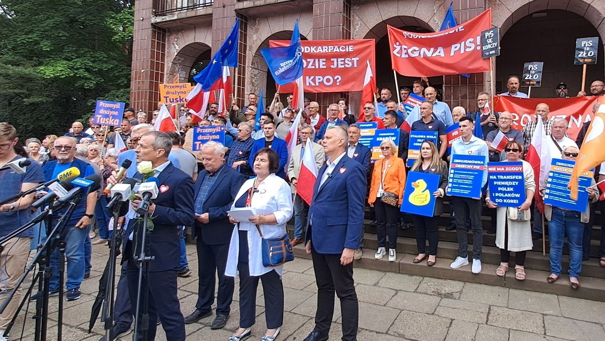 Spór o zbrojeniówkę w Stalowej Woli. PiS i PO oskarżają się nawzajem