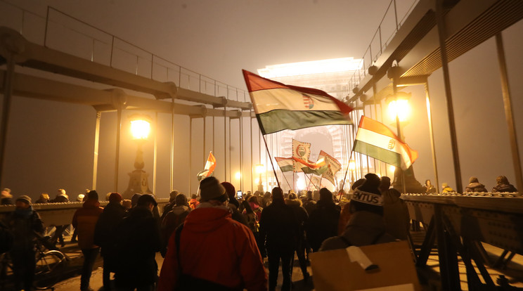 A hét eleje óta több alkalommal is tüntetők vonultak utcára Budapesten  / Fotó: Weber Zsolt