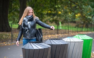 Ministerstwo klimatu: część gmin będzie zwolniona z 5-pojemnikowej zbiórki śmieci