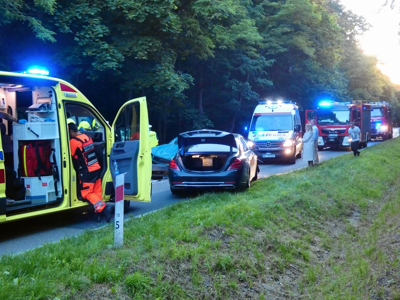 Maybach i Škoda - zderzenie czołowe pod Warszawą