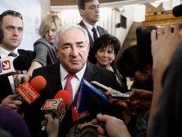 Strauss-Kahn dostał wstępne zarzuty udziału w stręczycielstwie w zorganizowanej grupie przestępczej