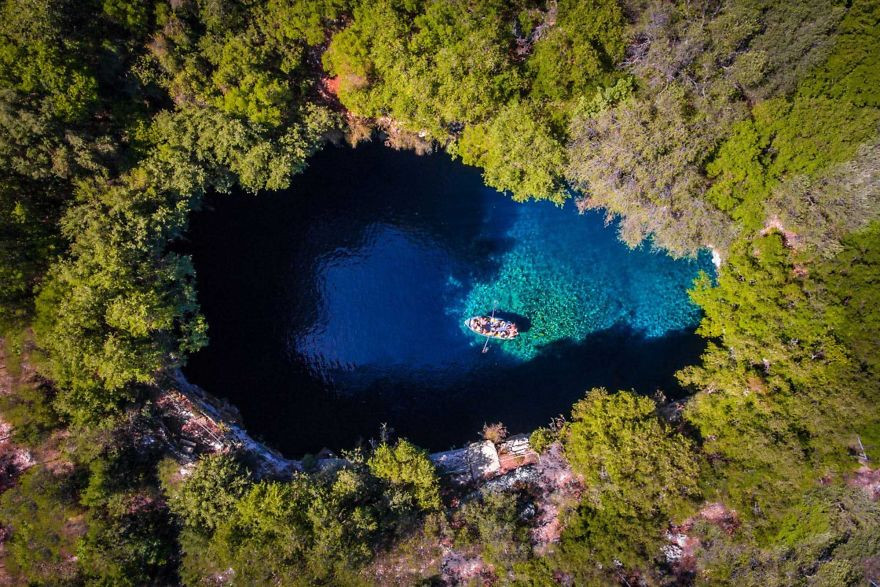 "Kefalonia, jaskinia Melissani", fot. Calin Stan