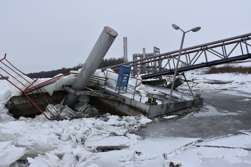 Uništeno pristanište kod Apatina