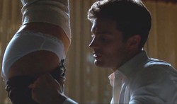 Dakota Johnson wciąż nosi bieliznę Anastasii Steele