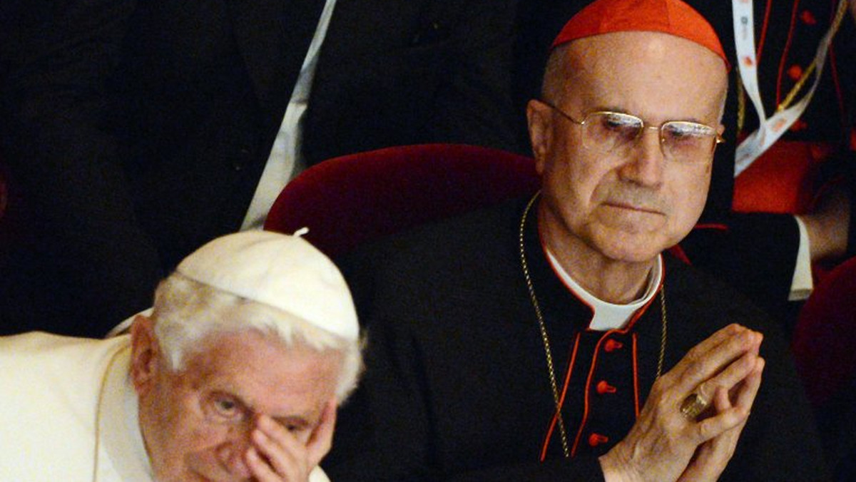 Zeszłoroczny budżet Stolicy Apostolskiej zamknął się deficytem w wysokości blisko 15 milionów euro - ogłosił Watykan po obradach rady kardynałów na temat sytuacji ekonomicznej. Osobny budżet ma Państwo Watykańskie i tam zanotowano nadwyżkę.